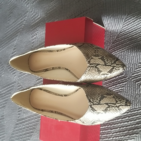 Snake print flats - Picture 3 of 6